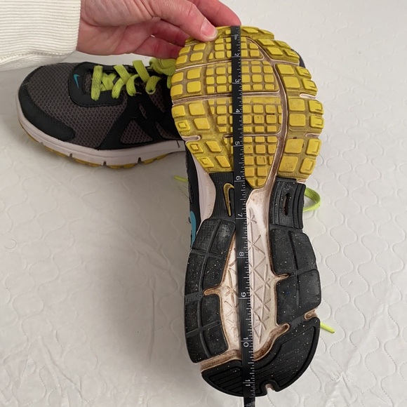 Nike women’s Revolution 2 gray and turquoise running sneakers - Picture 8 of 8